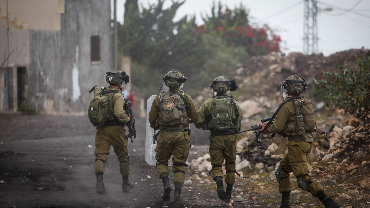 Batı Şeria ve Doğu Kudüs'te 7 Ekim'den beri 4 bin 520 Filistinli gözaltına alındı