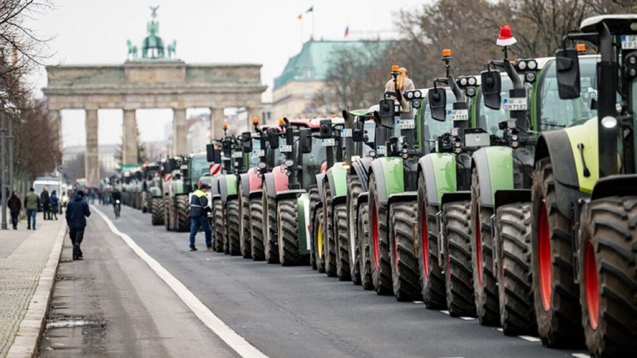 Avrupa'da çiftçilerin eylemi çığ gibi büyüyor