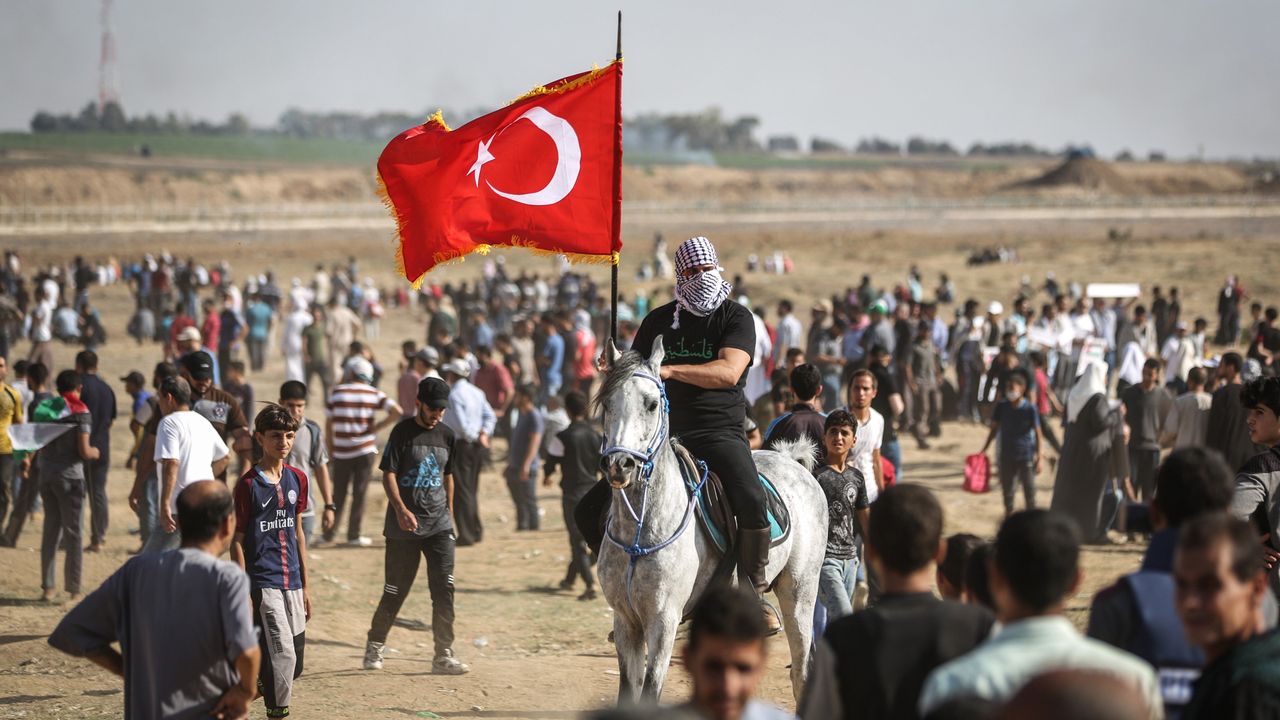 Kantoğlu: "Gazze bu savaşı kazansın sonra da bizi kurtarsın"
