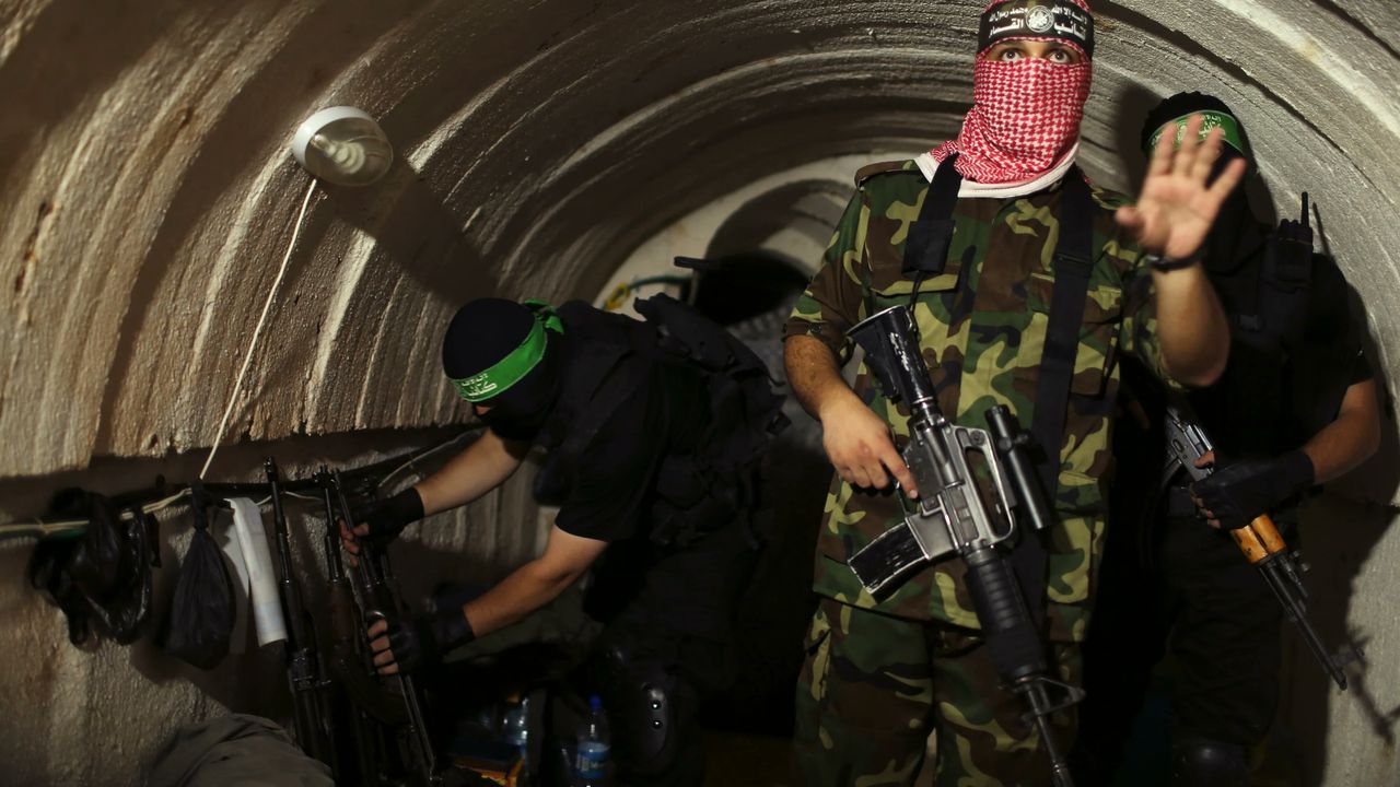 Terörist İsrail, Hamas'ın tünellerini bulamıyor!