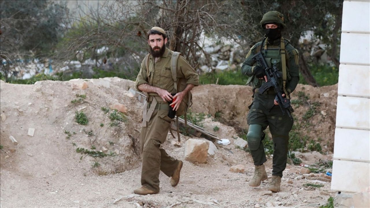 İstilacı Yahudiler Batı Şeria'da Filistinli çiftçilere saldırdı