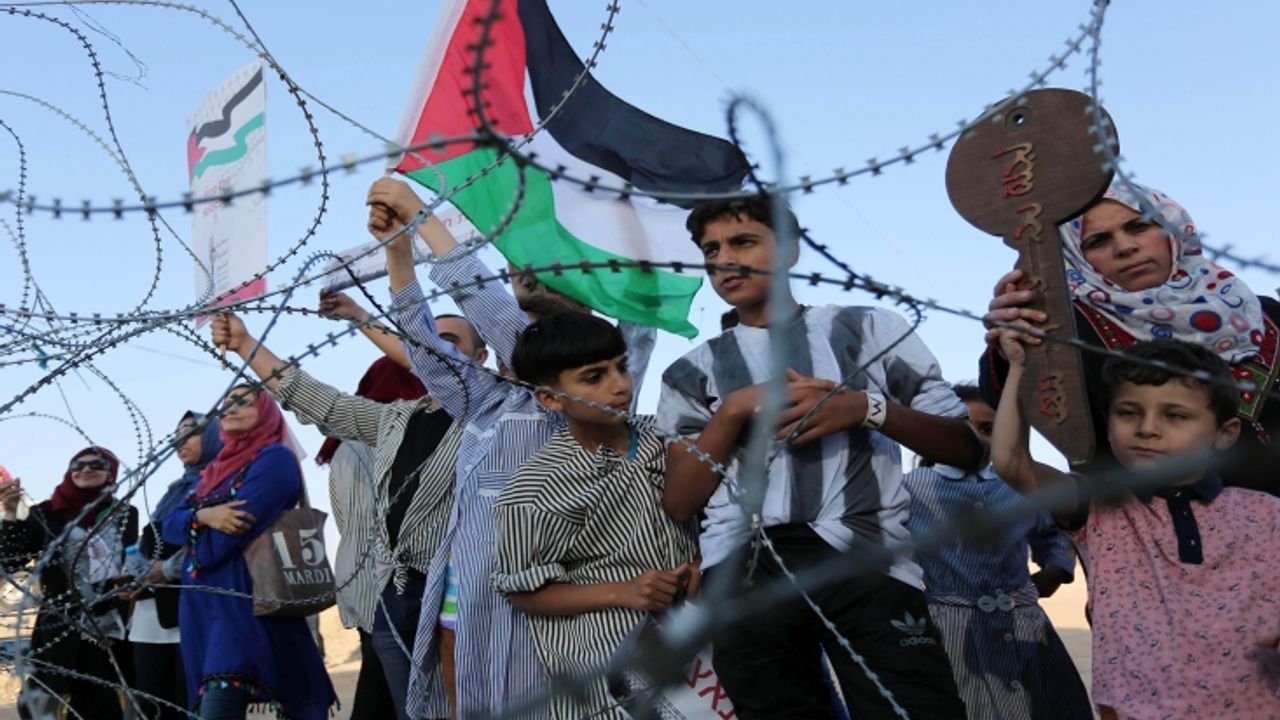 İspanya'dan Filistinlilere yönelik "gönüllü göç" açıklamalarına tepki