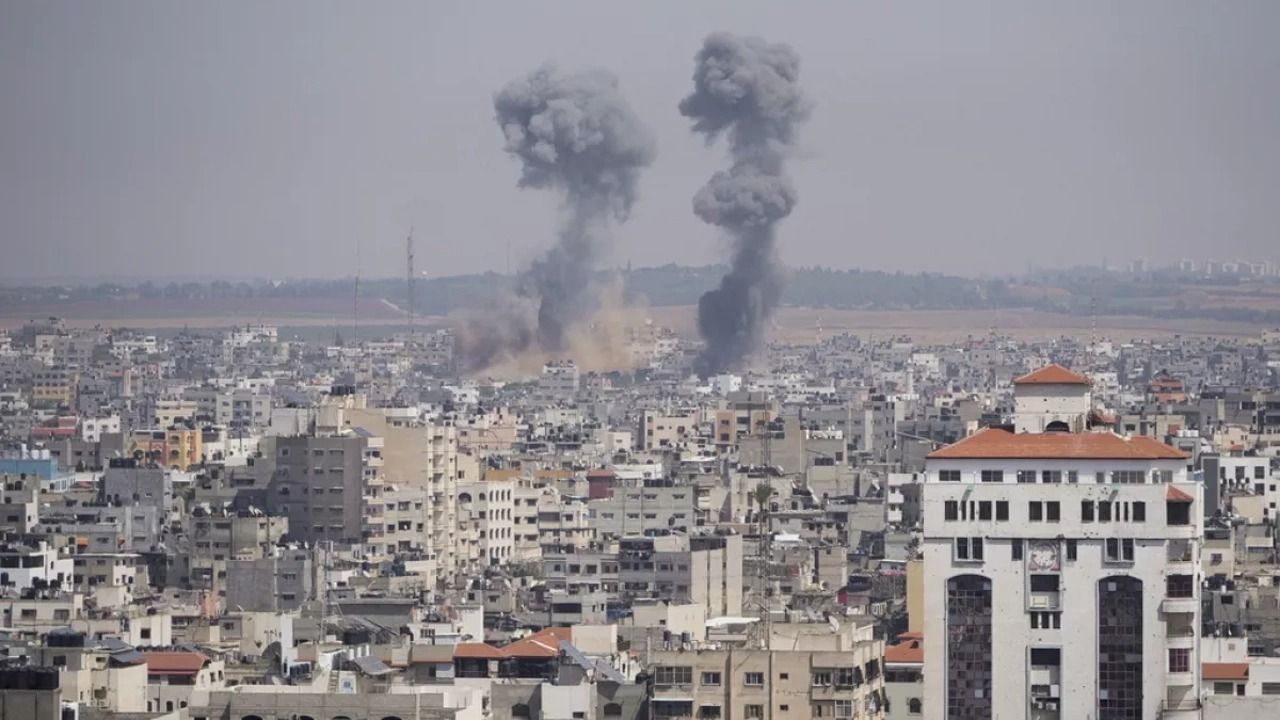 "Hamas, esirleri bırakmak için İsrail'in Gazze'den tamamen çekilmesini şart koştu"