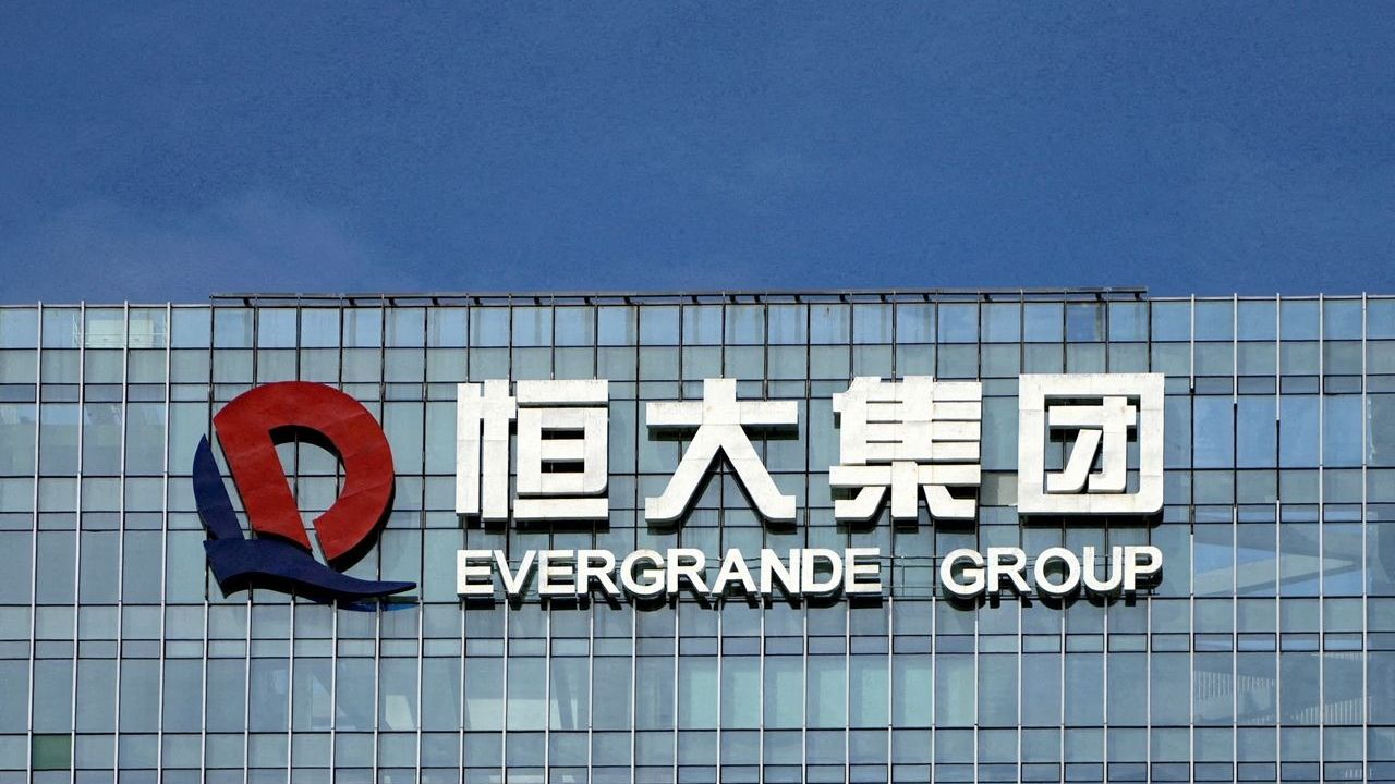 Çin'de borç krizindeki gayrimenkul şirketi Evergrande hakkında tasfiye kararı verildi