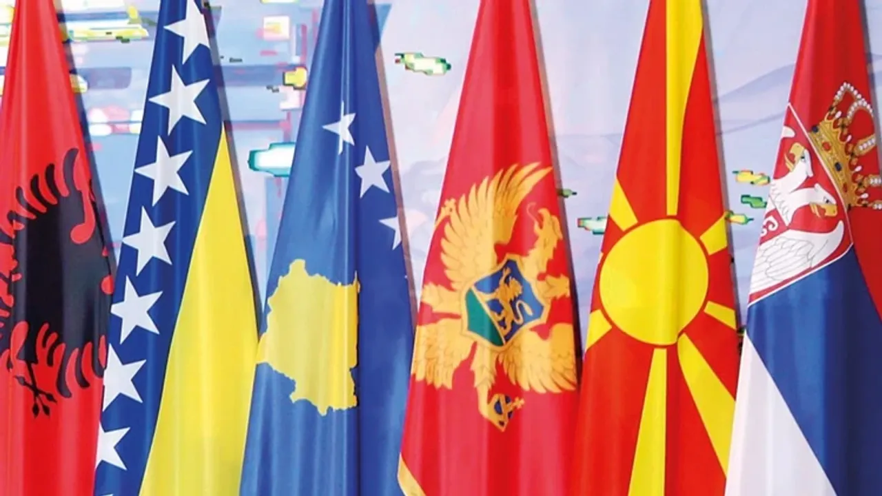 AB gözünü Balkanlara dikti