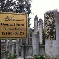 Vefatının 451. sene-i devriyesinde Ebussuud Efendi