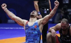 Taha Akgül, serbest stilde yılın güreşçisi seçildi