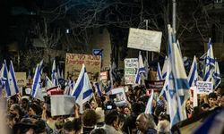 Yahudi askerler Netanyahu’nun “yargı düzenlemesi”ne karşı ayaklandı