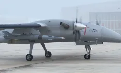 AKINCI İHA-230 Füzesi ile 140 kilometreden vurdu