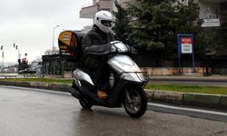 Bakan Kurum: İstanbul'daki moto kuryeler için yol kenarlarında yeni cepler açıyoruz