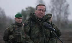 Almanya Savunma Bakanı: Ordudaki silahlanma açıkları 2030'dan önce kapatılamaz