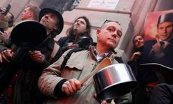 Macron'dan protesto korkusu: Fransız polisi tencereleri topladı