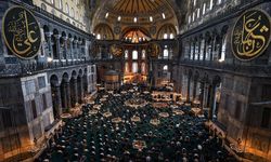 Ayasofya Camii yabancı turistlere ücretli olacak