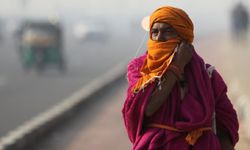 Hindistan’da aşırı sıcaklar: 98 kişi öldü