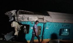 Hindistan'da meydana gelen tren kazasında ölü sayısı 233'e yükseldi