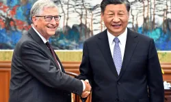 Çin Devlet Başkanı Şi, Microsoft'un sahibi Bill Gates ile görüştü