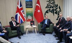 Cumhurbaşkanı Erdoğan, NATO zirvesinde İngiltere Başbakanı Sunak ile bir araya geldi