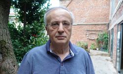 Prof. Dr. Rıdvan Şentürk: Tiyatro yerinde sayarsa, hayattan kopar