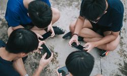 Çin, çocuklara interneti sınırlayacak