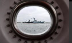 Rus Donanması’dan, Ukrayna’ya giden kuru yük gemisine uyarı ateşi
