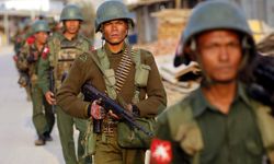 Myanmar'da ordu pusu kurdu: 20 ölü!