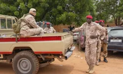 Nijer, Fransa'yı asker konuşlandırmakla suçladı