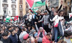 İspanya'da öğrenciler Filistin'e destek gösterisi yaptı