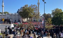 Beyazıt Meydanı’nda Filistin’e destek eylemi: Mehmetçik Gazze'ye