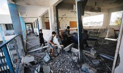 Terör devleti İsrail şimdi de okulu bombaladı