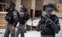 İsrail polisine bıçaklı saldırı düzenleyen Filistinli vuruldu