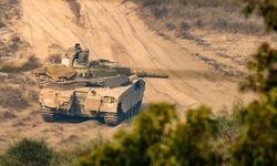 İsrail tankları, Gazze Şeridi’nin kuzeyi ile güneyi arasındaki ana yolu kapattı