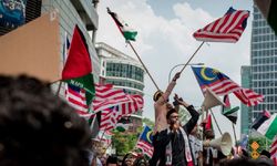 Malezya'dan Filistin'e destek: Binlerce kişi ABD Büyükelçiliğine yürüdü