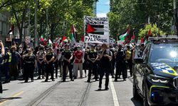 Avustralya'da binlerce öğrenci Filistin'e destek amacıyla ders bıraktı