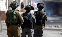 İsrail, Doğu Kudüs'te Filistinli tutuklu çocuğun ailesine ait evi patlayıcılarla yıktı