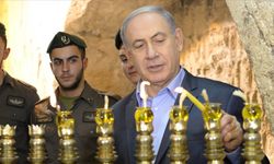 "Netanyahu, dini atıflarla Evanjeliklerin desteğini almaya çalışıyor"