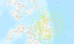Filipinler'de  7,6 büyüklüğünde deprem meydana geldi