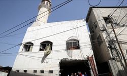 Terörist Yahudiler bir camiyi işgal ederek hoparlörlerden Yahudi duası okudu