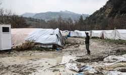 İdlip'te 525 ailenin çadırı su altında kaldı