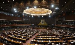 Pakistan Meclisi 8 Şubat seçimlerinin ertelenmesi kararını onayladı