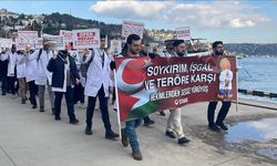 İstanbul'da hekimlerden Gazze'ye destek yürüyüşü