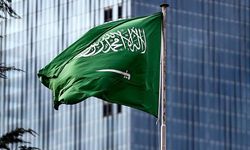 Suudi 'laikliği' son sürat: Çarşafla sınavlara girilmesi yasaklandı