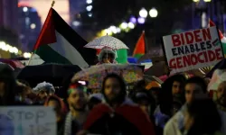 ABD'de Filistin destekçileri İsrail Konsolosluğuna girdi