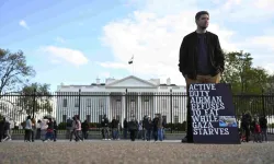ABD'li askerden Beyaz Saray önünde Gazze eylemi