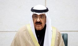 Kuveyt Emiri meclisi feshetti, bazı anayasa maddelerini askıya aldı