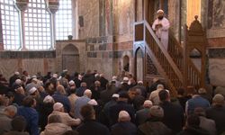 Kariye Camii'nde 79 yıl sonra ilk kez cuma namazı kılındı