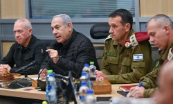 Haaretz: Netanyahu savaşı bitirecek bir seçenek arıyor