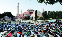 Tarihte bugün: Ayasofya Camii gözyaşlarıyla açıldı!