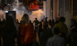 Seçim sonrası Paris sokakları karıştı