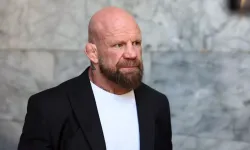 Ünlü sporcu Jeff Monson, Müslüman olduktan sonra Türkiye'de ilk cuma namazını kıldı