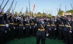 Korsan yeminle şov yapan teğmenlerin ifadesi alındı